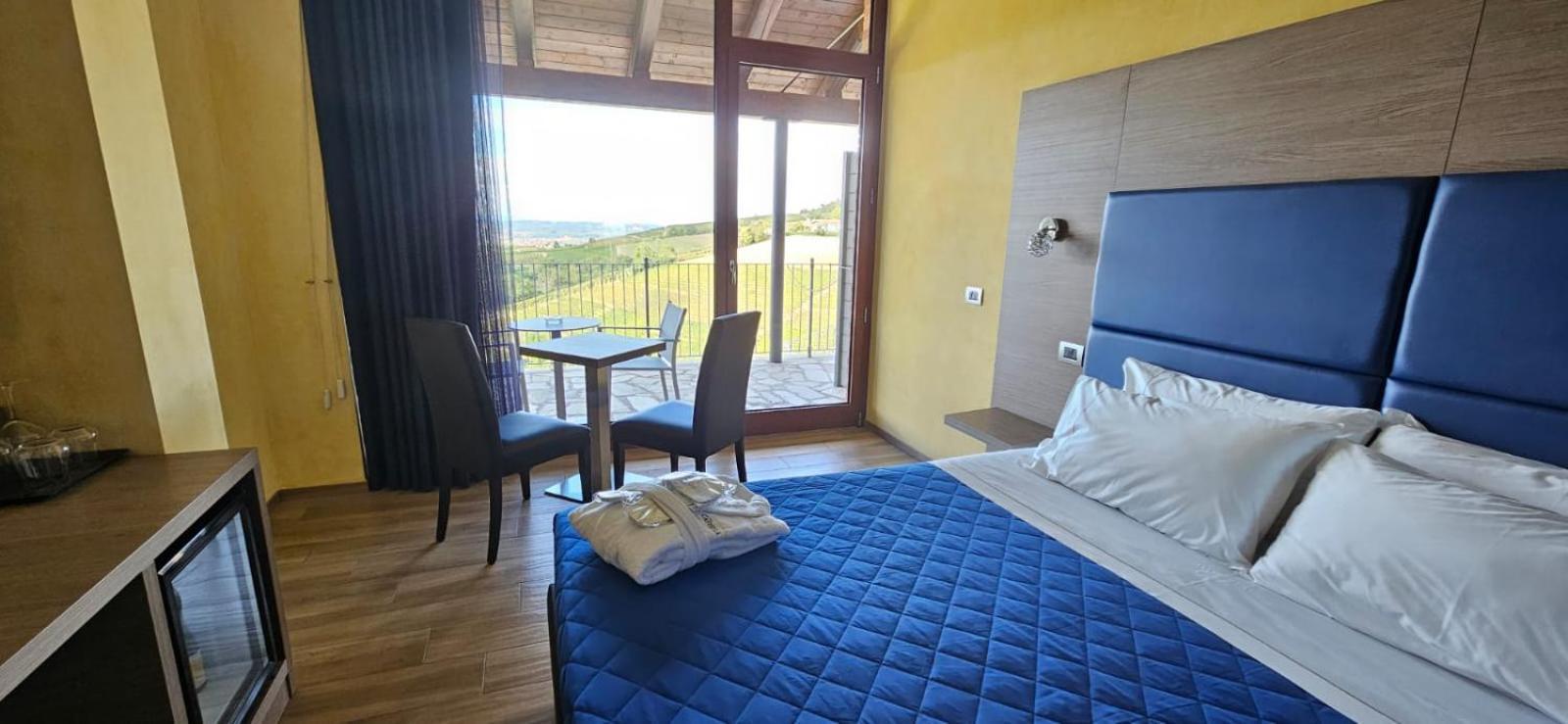 Casa Castella - Adults Only - Langhe Villa Diano d'Alba Bagian luar foto