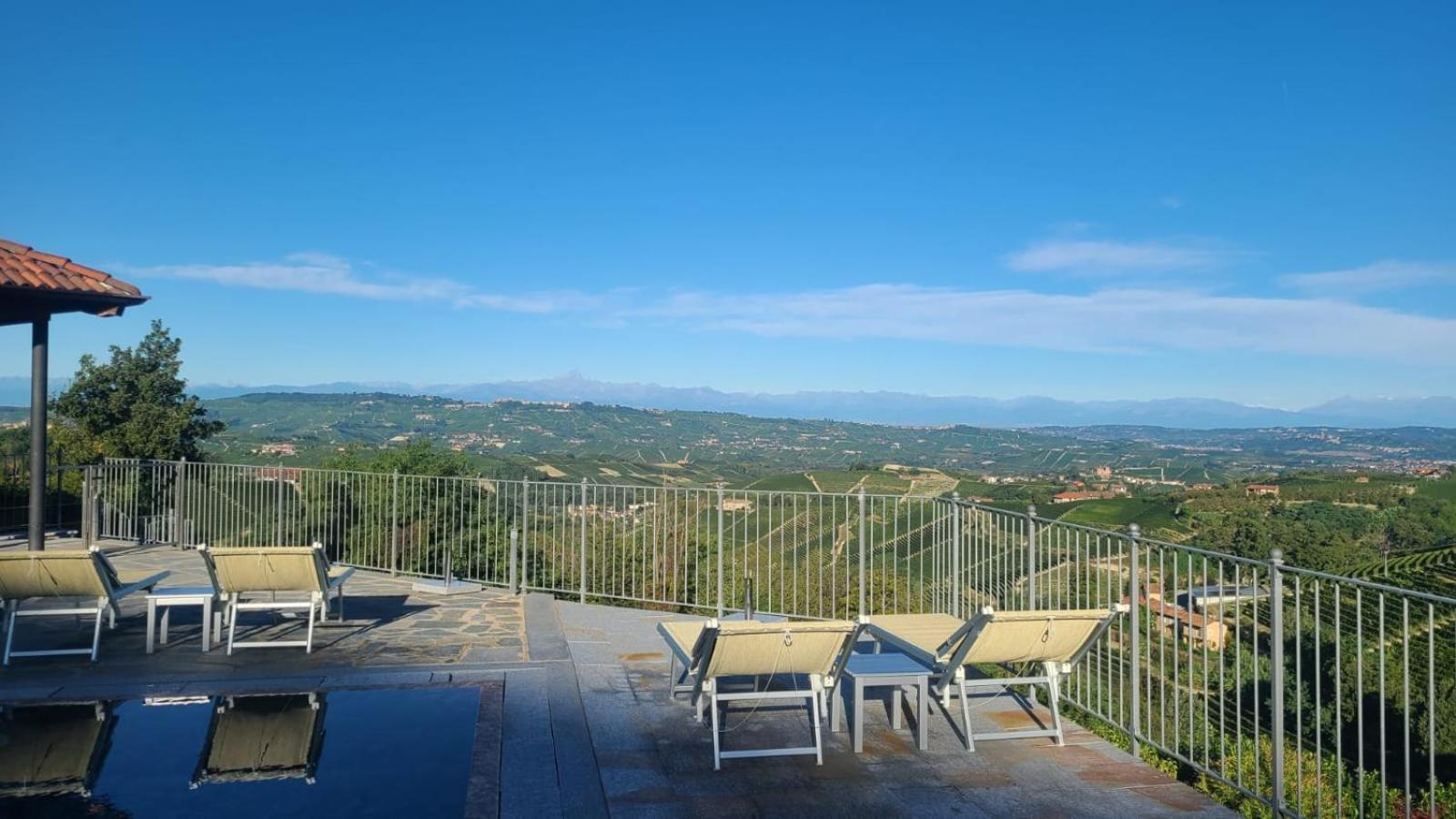 Casa Castella - Adults Only - Langhe Villa Diano d'Alba Bagian luar foto