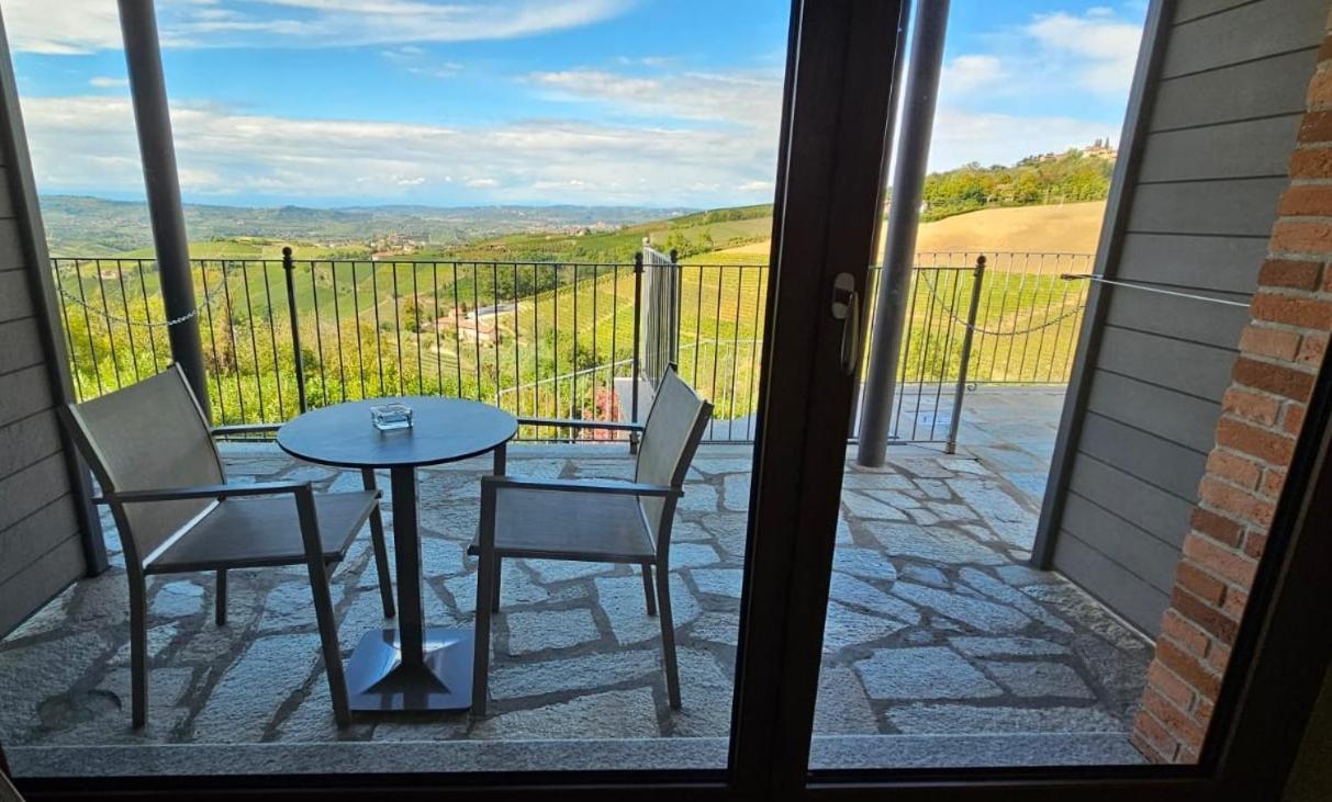 Casa Castella - Adults Only - Langhe Villa Diano d'Alba Bagian luar foto