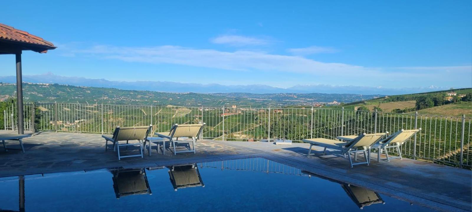 Casa Castella - Adults Only - Langhe Villa Diano d'Alba Bagian luar foto